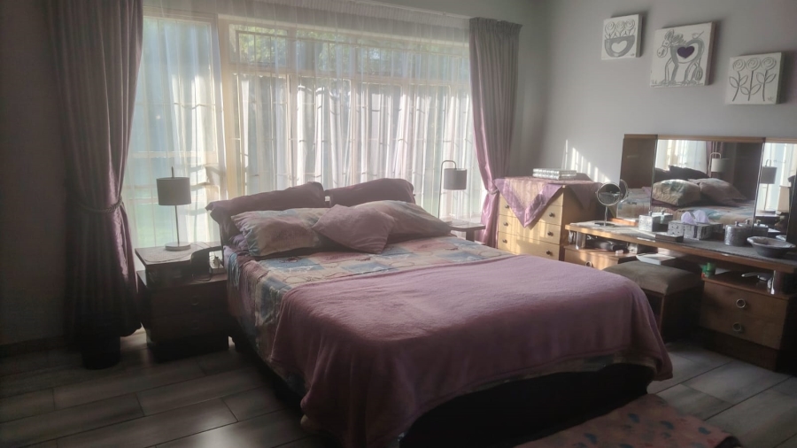 4 Bedroom Property for Sale in Sasolburg Ext 4 Free State